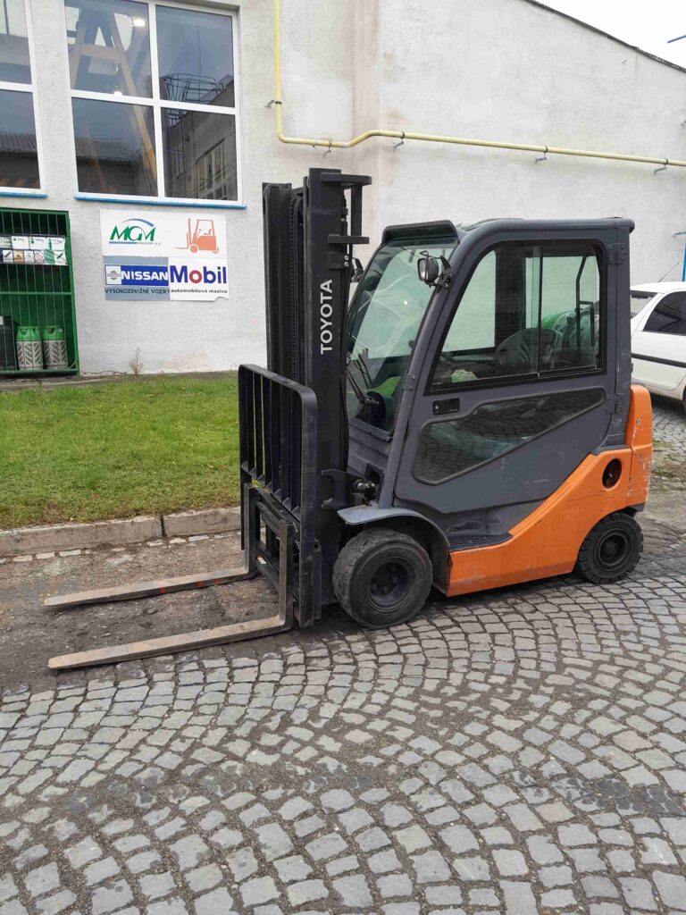 Repasovaný - LPG
Nosnost: 2 t
Rok výroby: 2014
Najeto: 6470.4 Mth
Výrobce: TOYOTA
Cena: 280 000 Kč